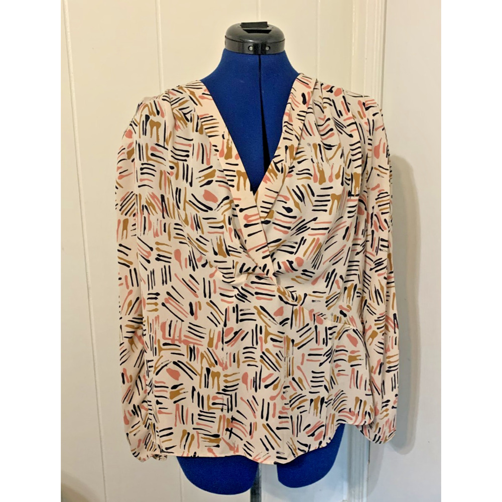 CAbi Top Women's Medium Marni Blouse Lightweight Front Crossover Flowy Vneck - Picture 2 of 12
